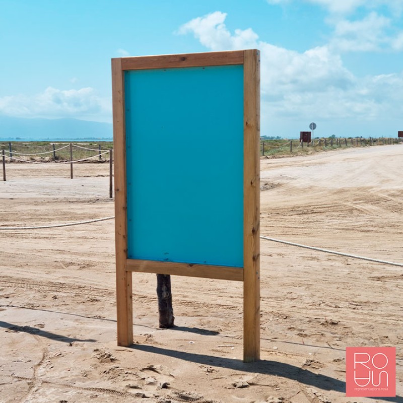 Cartellera de senyalització espais naturals protegits